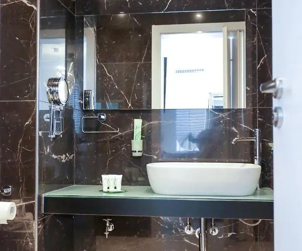 J'me Boutique - Adults Only Hotel