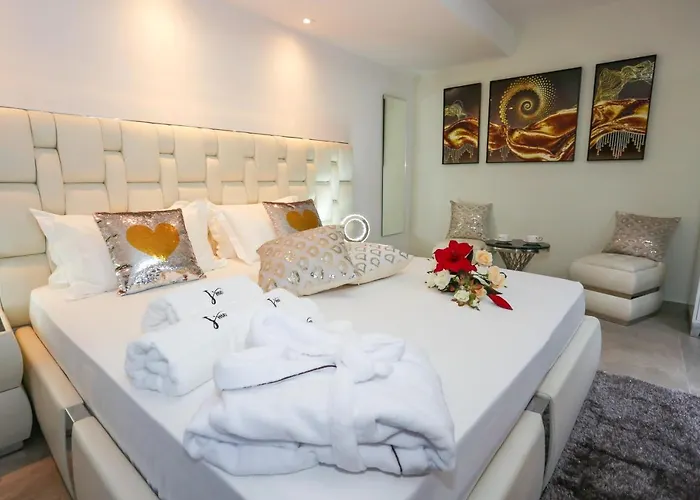 J'me Boutique - Adults Only 4*