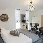 J'me Boutique - Adults Only Hotel San Julián