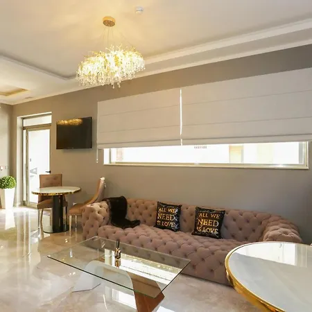 J'me Boutique - Adults Only Otel