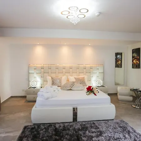 J'me Boutique - Adults Only Hotel