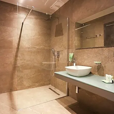 J'me Boutique - Adults Only فندق 4*