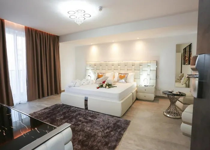 J'me Boutique - Adults Only 4*