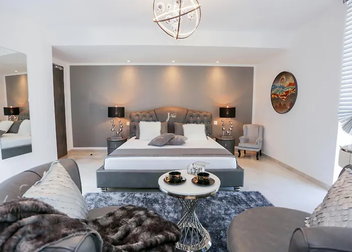 J'me Boutique - Adults Only Hotel