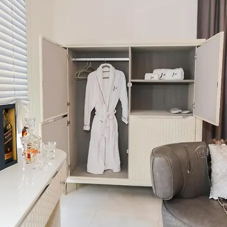 Hotel J'me Boutique - Adults Only 4*