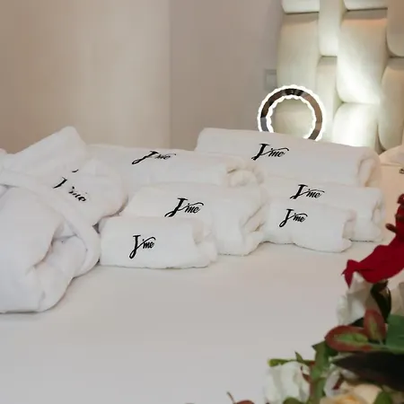 J'me Boutique - Adults Only 4*